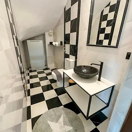 F & B Collection - Neoi Epivates Apartment *