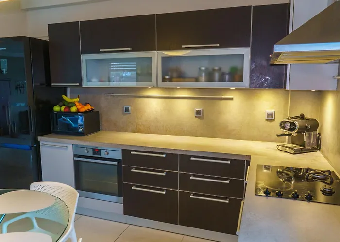 F & B Collection - Neoi Epivates Apartamento