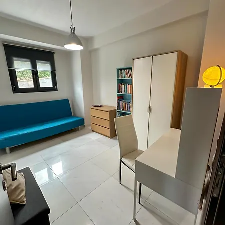 F & B Collection - Neoi Epivates *