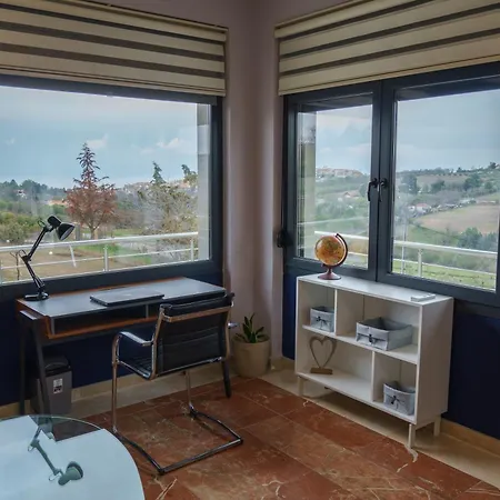 F & B Collection - Neoi Epivates *